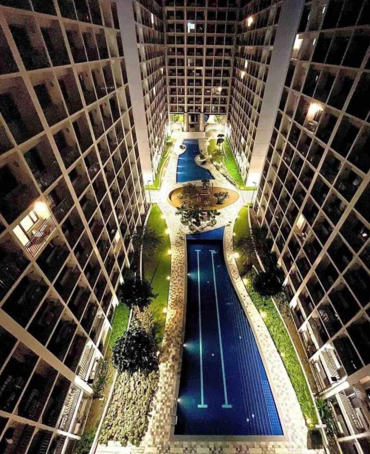 Deluxe Suites Razelles 2 At Shore 2 Residences Tower 1 Пасай Экстерьер фото