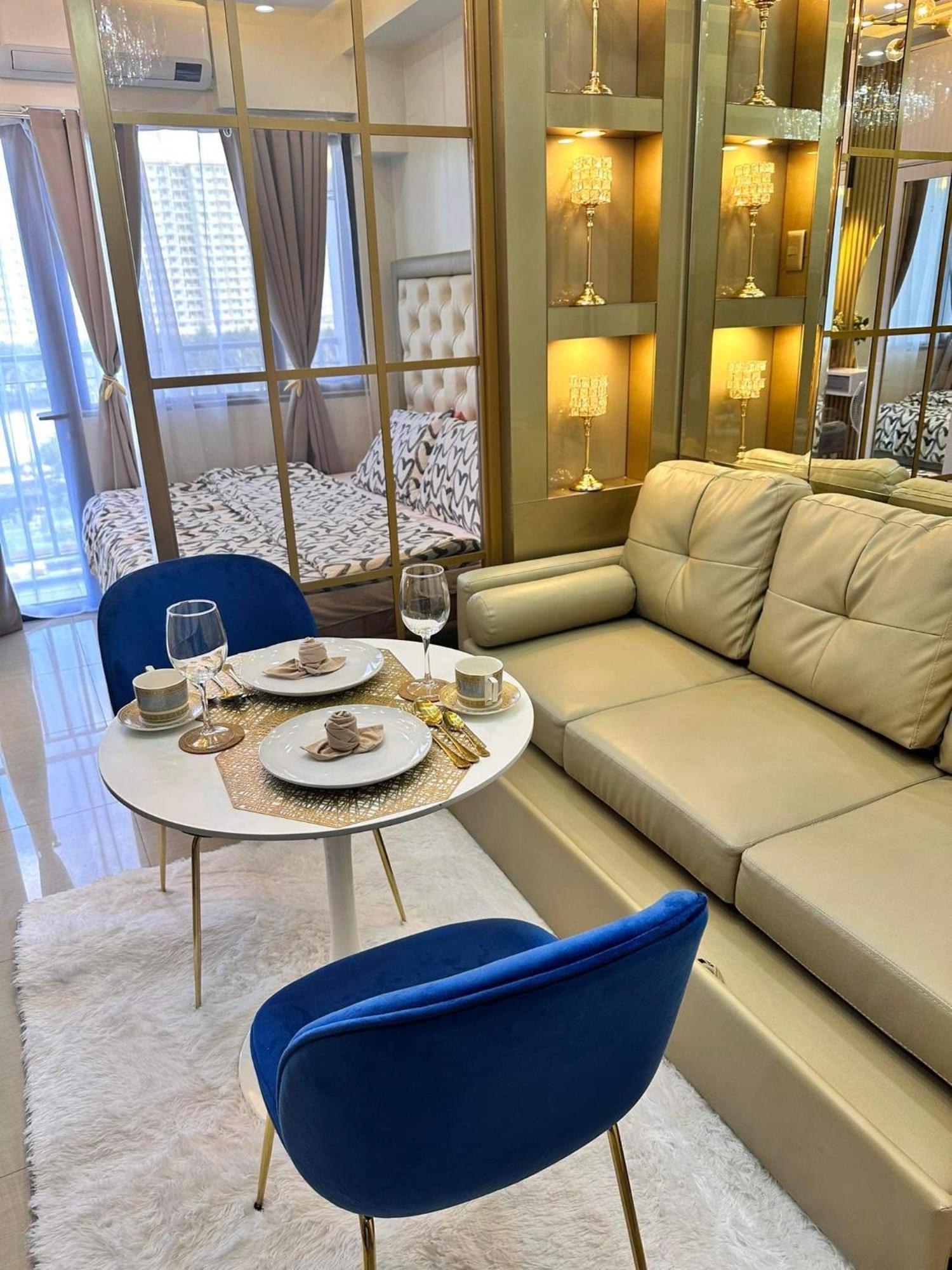 Deluxe Suites Razelles 2 At Shore 2 Residences Tower 1 Пасай Экстерьер фото